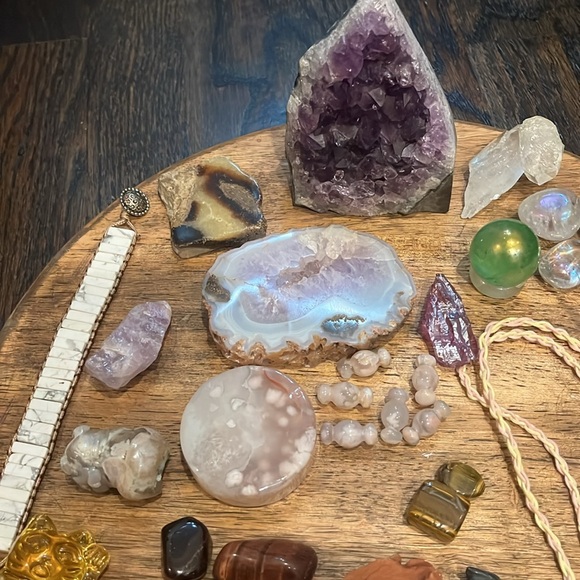 Updated picks! Pick 3/$15 Crystal Bundle - Picture 6 of 9